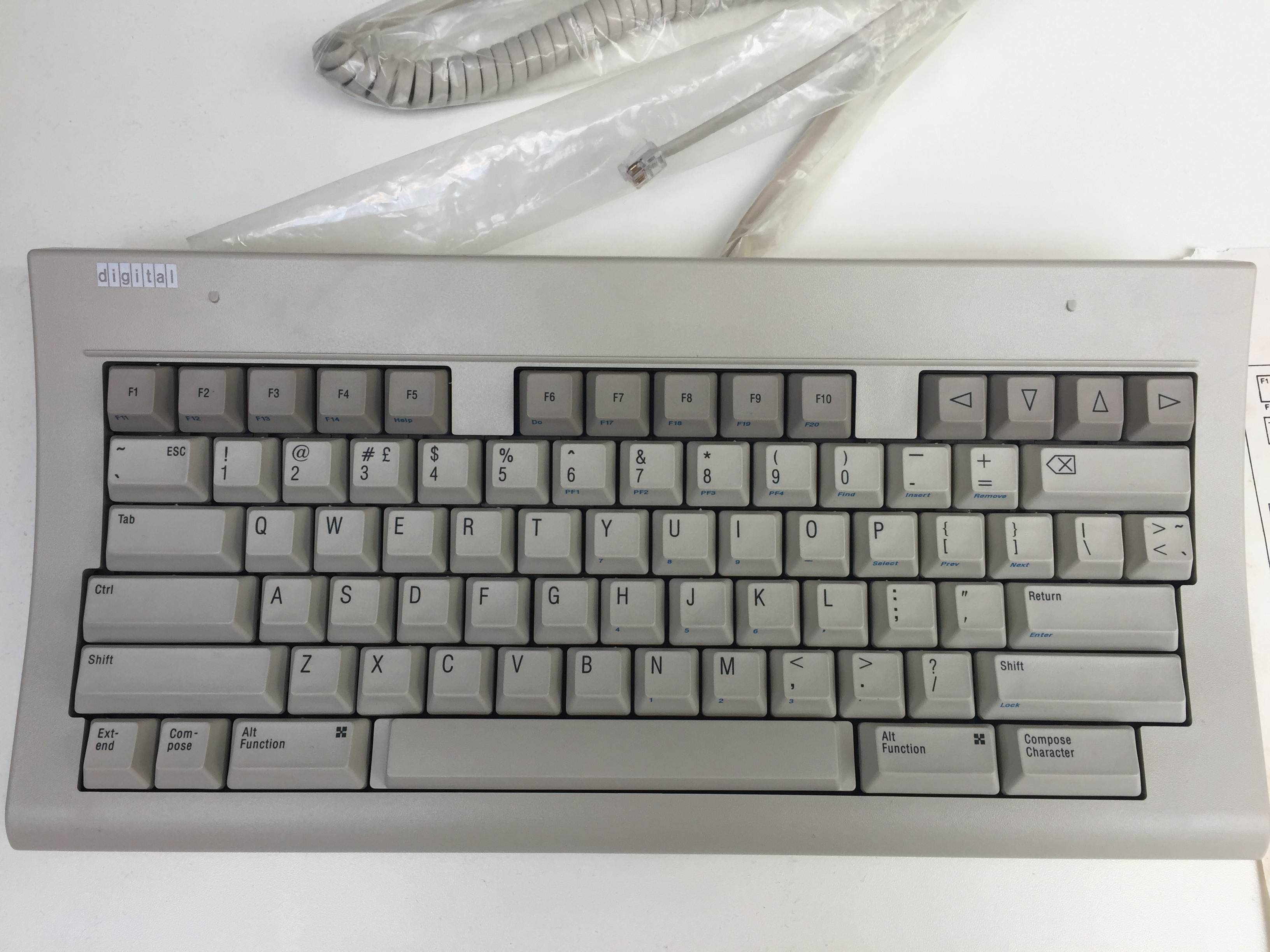 Tenkeyless keyboard but with arrow keys on the top right!